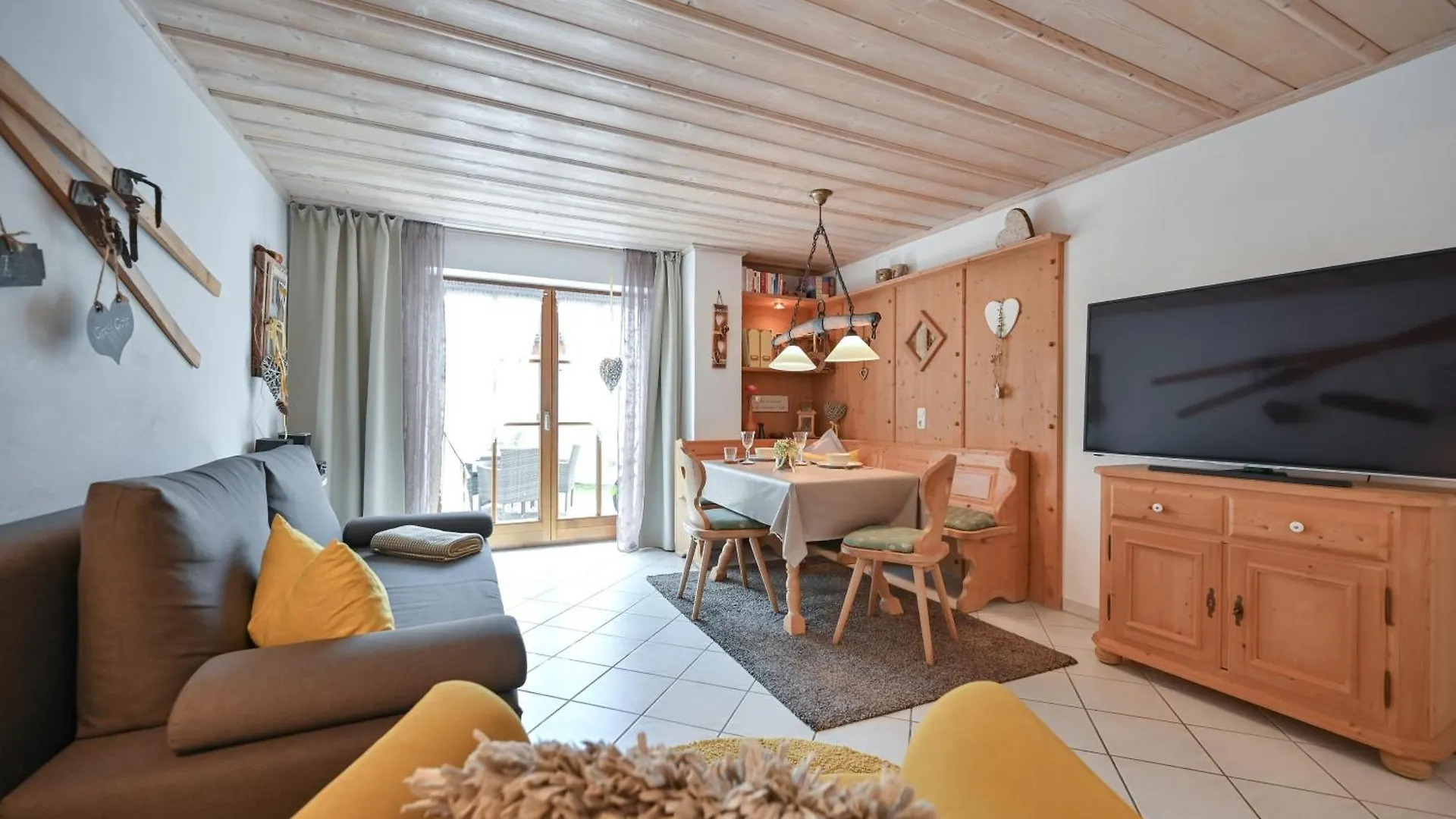 Ferienwohnung Alpina Roßhaupten